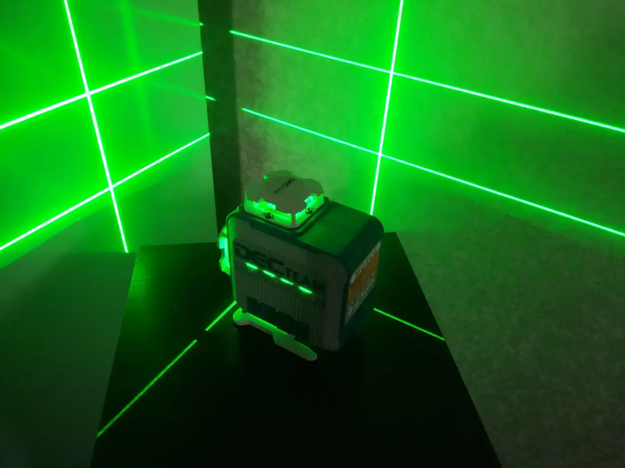 Лазерний рівень Huepar 4D Decteam M04CG - Image 5